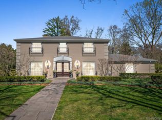 2780 Bradway Blvd, Bloomfield Hills, MI 48301