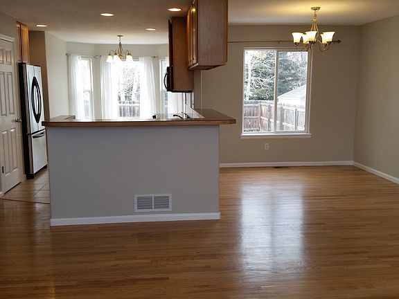 2nd image of 119 51st Ave