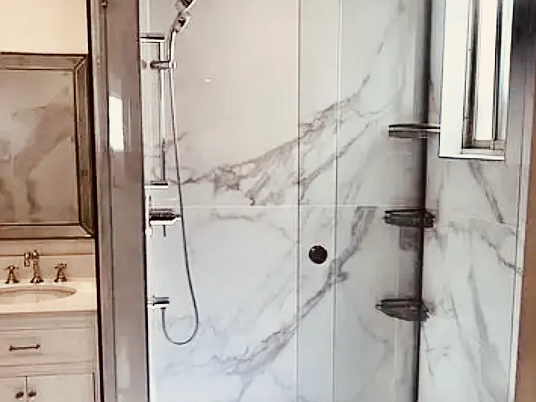 344 N Palm Dr #201 — Photo 7