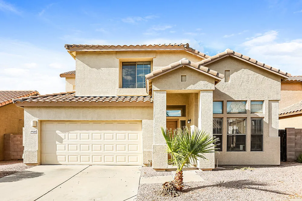3 bed, 2.5 bath, 1676 sqft, $2,495 — Photo 1
