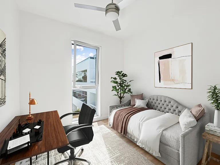 Evani 3223 Wilshire — Photo 31