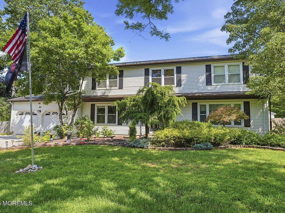 1st image of 10 Harmony Hill Court