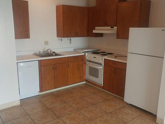 5th image of 340 Esplanade Ave APT 15