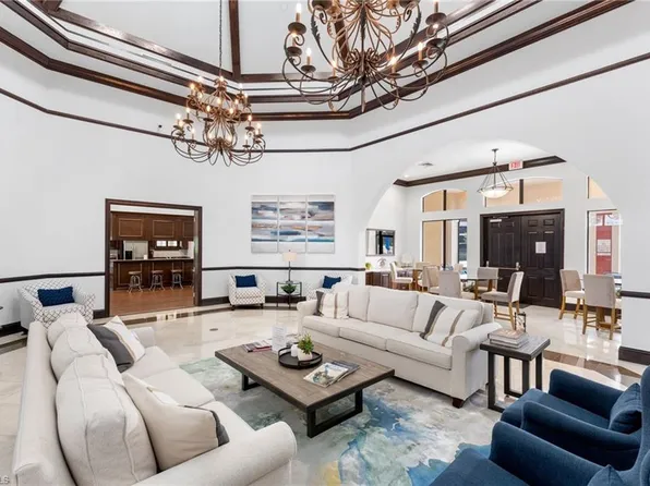 13000 Positano Cir APT 301, Naples, FL 34105