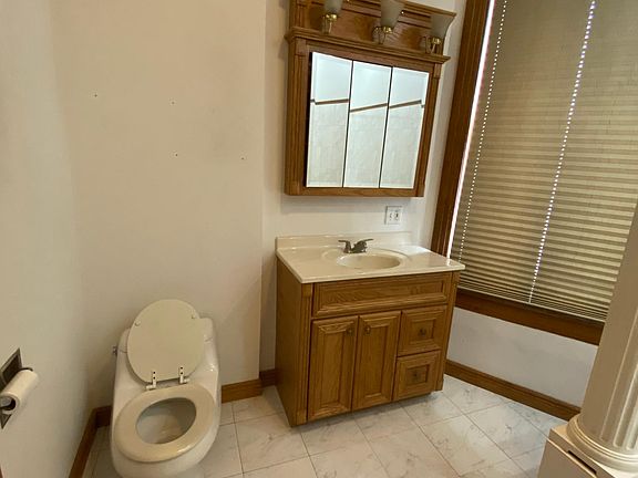 4th image of 6224 S Greenwood Ave APT 1