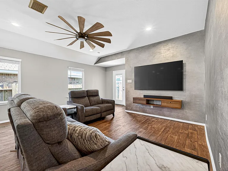 40347 Blossom Valley Ln — Photo 17