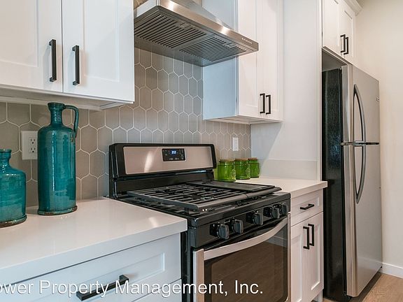 3rd image of 322 N New Hampshire Ave #3224
