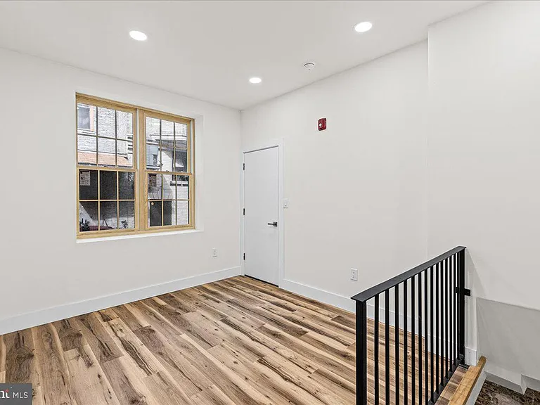 1222 Chancellor St #1F — Photo 4