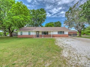 301 S Caney St, Copan, OK 74022