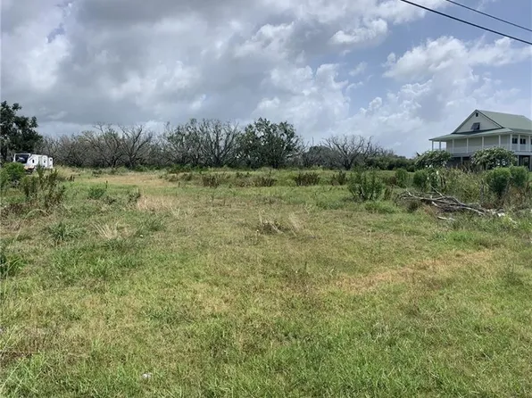 Yacht Pen Ln, Lafitte, LA 70067