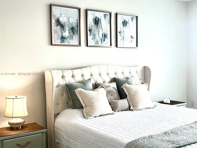 231 Riverside Dr #1210 — Photo 15