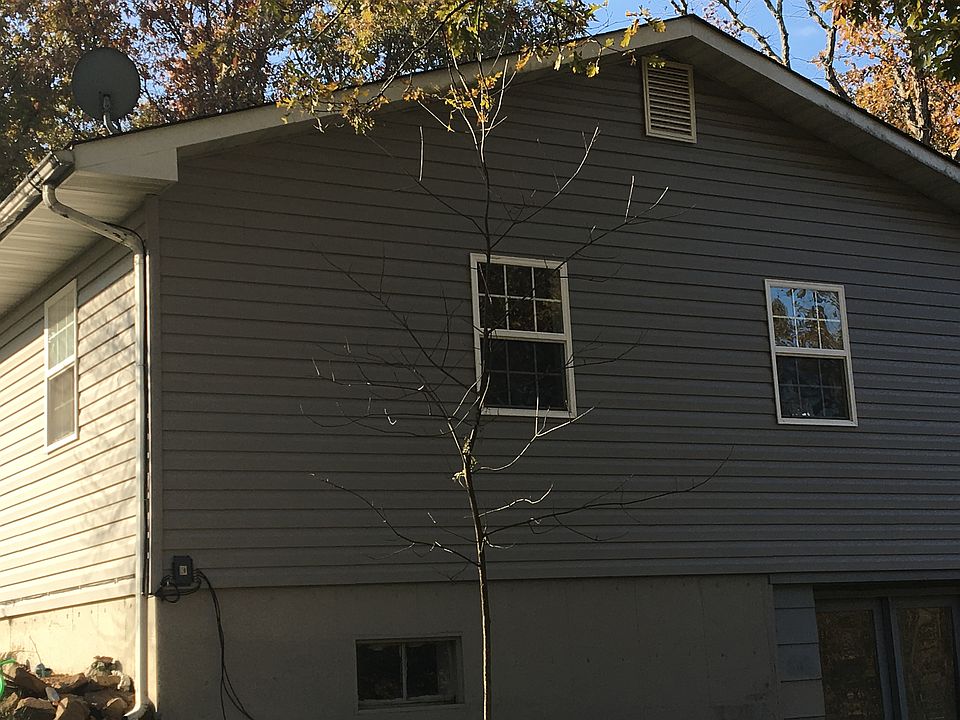 1st image of 46 Dogwood Ln