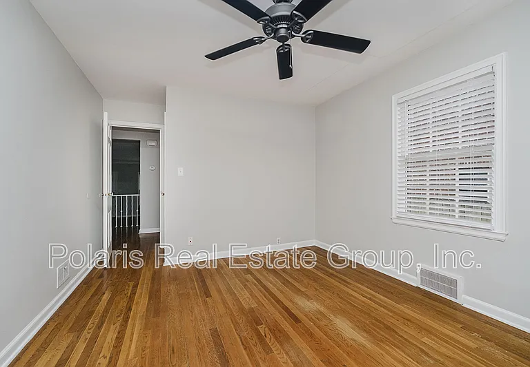 3346 Fall Creek Pkwy — Photo 21