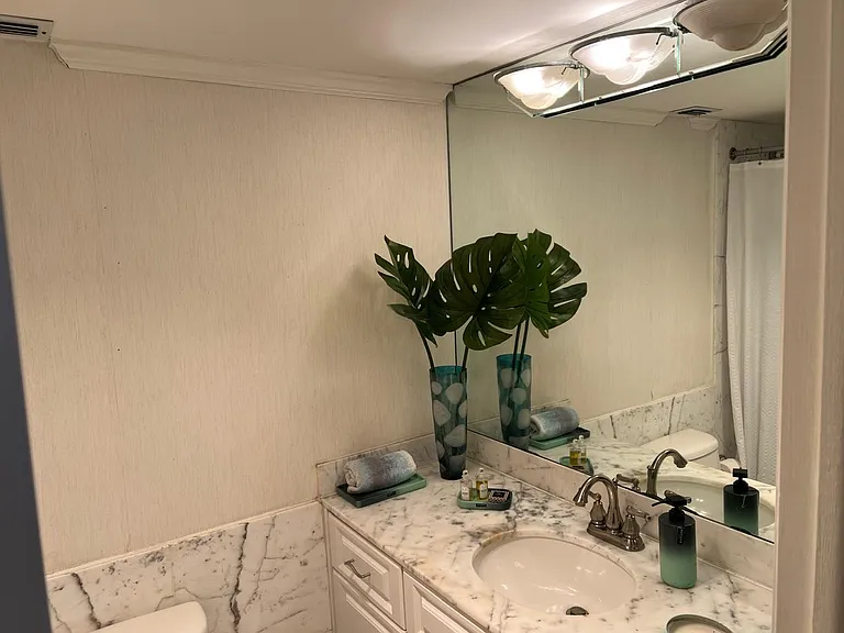 177 Ocean Lane Dr #711 — Photo 10