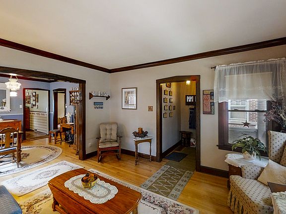 5th image of 3316 N Neenah Ave
