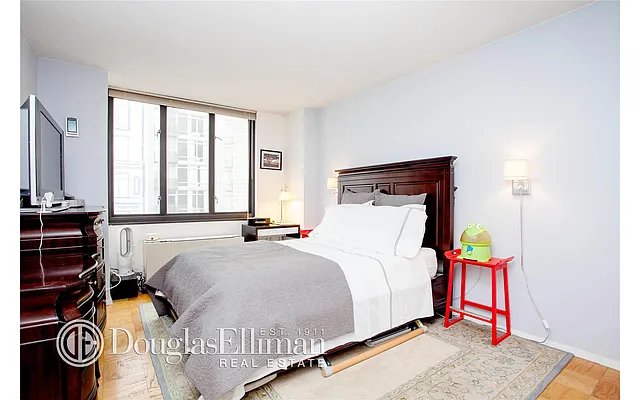 Sold by Douglas Elliman | media 11
