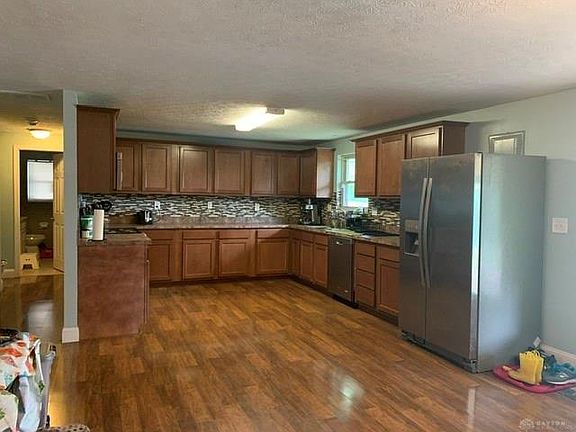 4th image of 7251 Harshmanville Rd