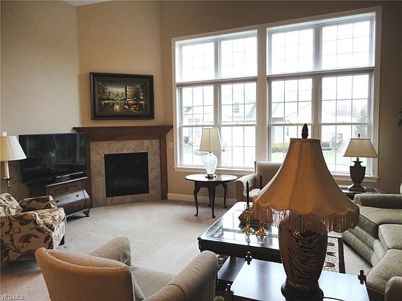 4th image of 436 Creekside Dr