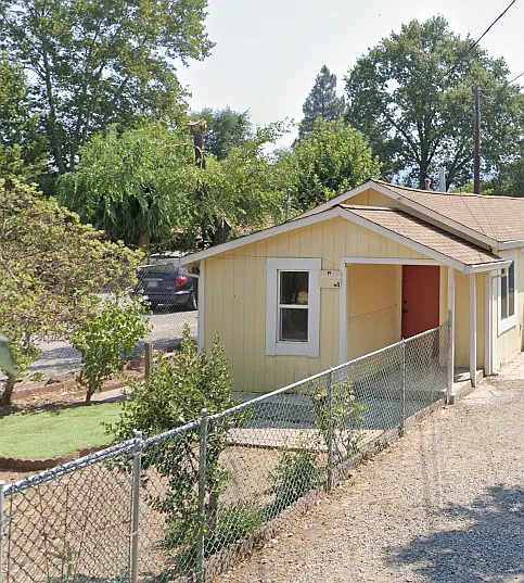 14 Henderson Ln #1