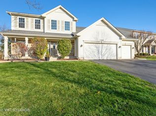 2480 Royal Troon Dr, Aurora, IL 60503