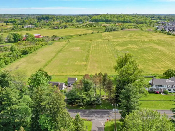 4893 W Swamp Rd, Doylestown, PA 18901