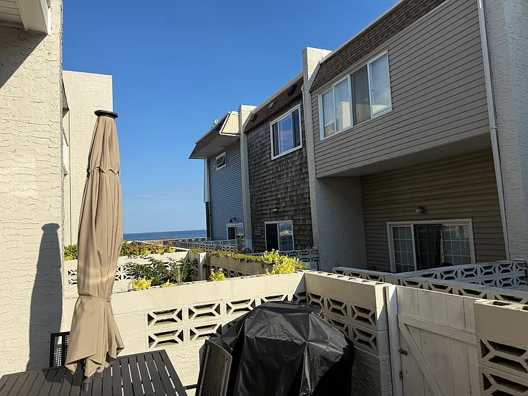 18 Village Rd — Photo 26