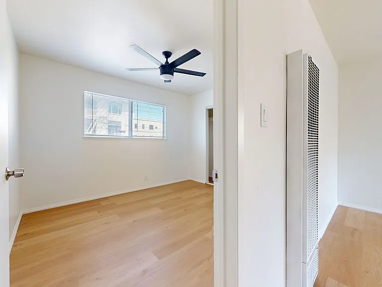 1520 Castro St — Photo 26