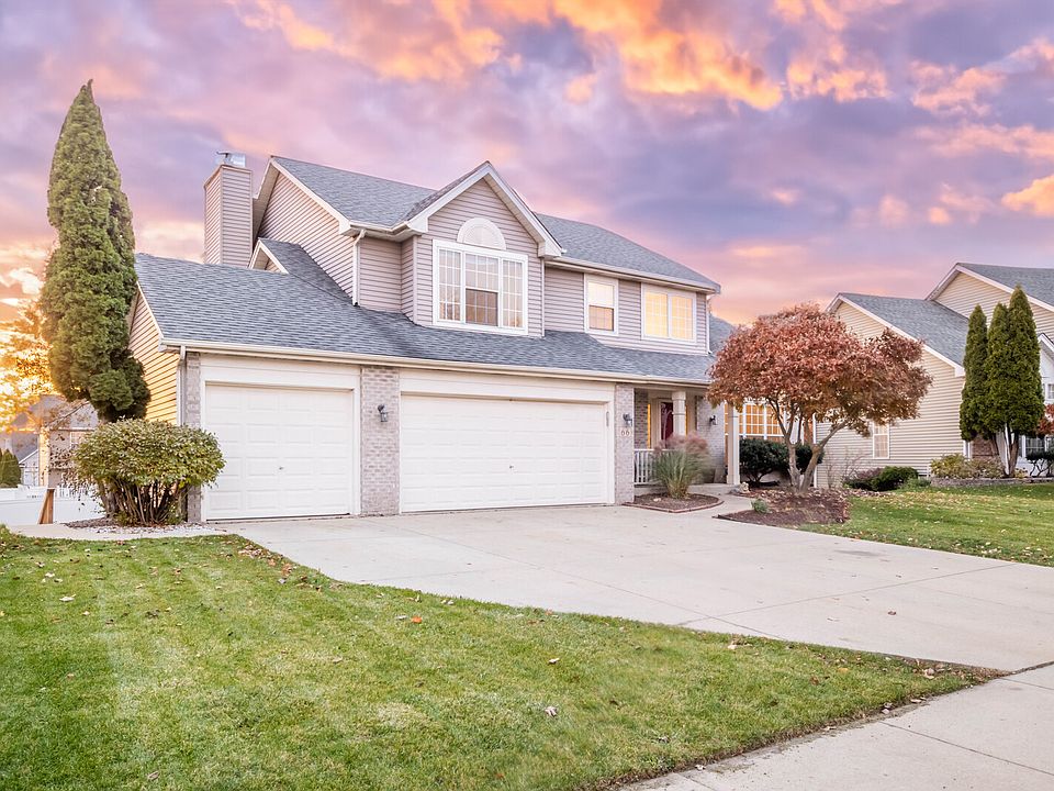 1st image of 66 White Oak Dr