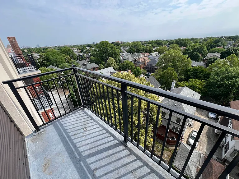 1794 Ocean Ave #2A — Photo 5