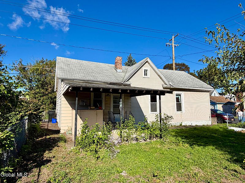 4th image of 30 122nd Street