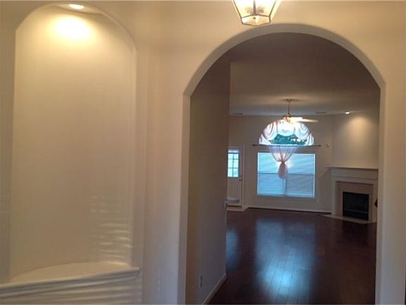 4th image of 1126 Northwick Dr