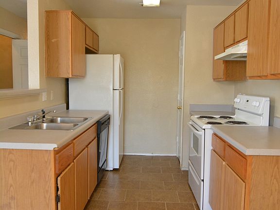 4th image of 2200 Wright Way APT A
