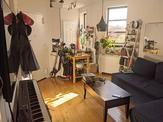 Rented by Building Equity Real Estate LLC | media 12