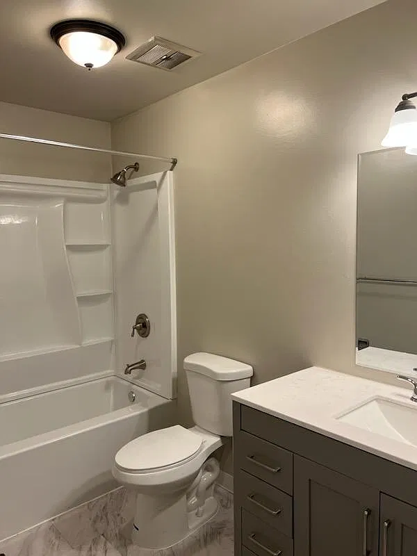 2 bed, $975 — Photo 4