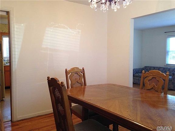 4th image of 311 Whittier Ave