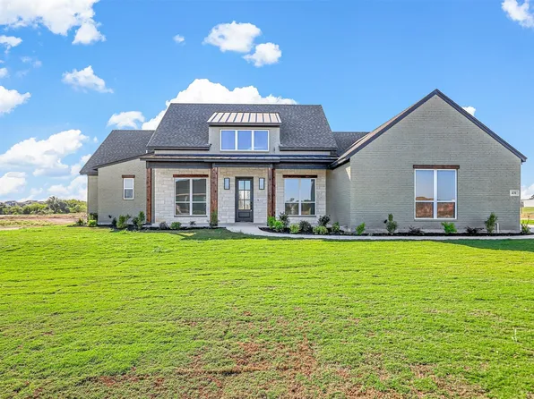 431 Red Bird Dr, Springtown, TX 76082