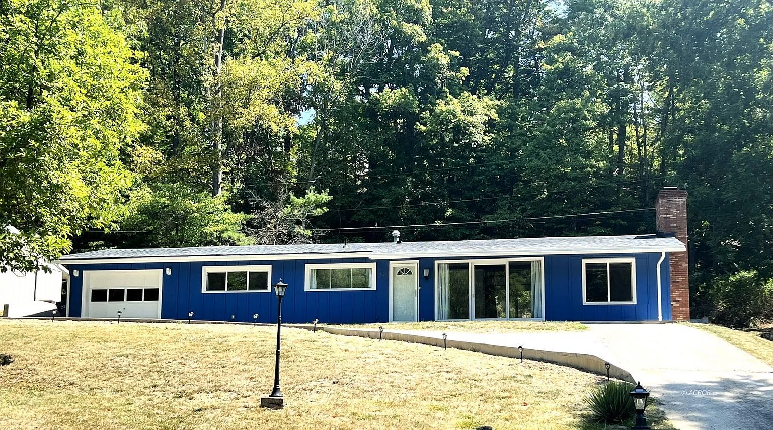 34 Briarwood Dr photo 1