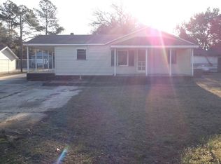 2585 Pine Springs Dr, Fayetteville, NC 28306