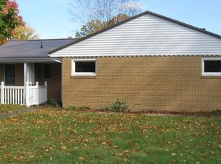 370 Boyd Dr, Hermitage, PA 16148