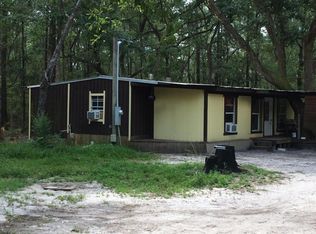 85 Aman Rd, Freeport, FL 32439