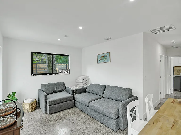 4030 SW 33rd St — Photo 11