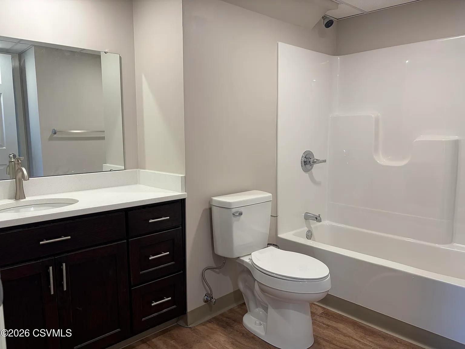 4 bed, 1400 sqft, $1,400 — Photo 4