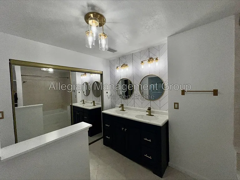 1211 Lehigh St — Photo 13