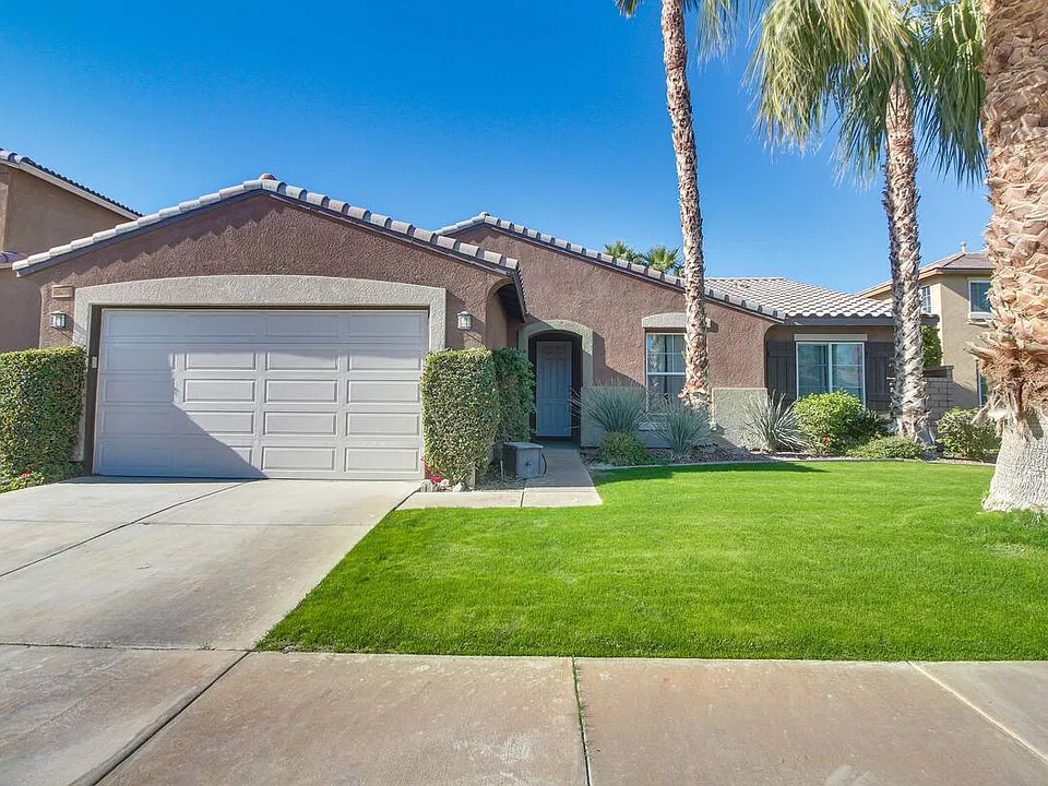 42681 Del Lago Ct