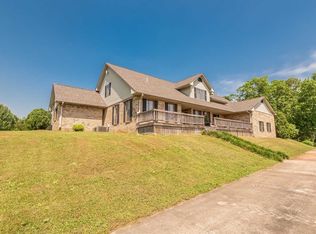 95 Beach Ln, Tuscumbia, AL 35674