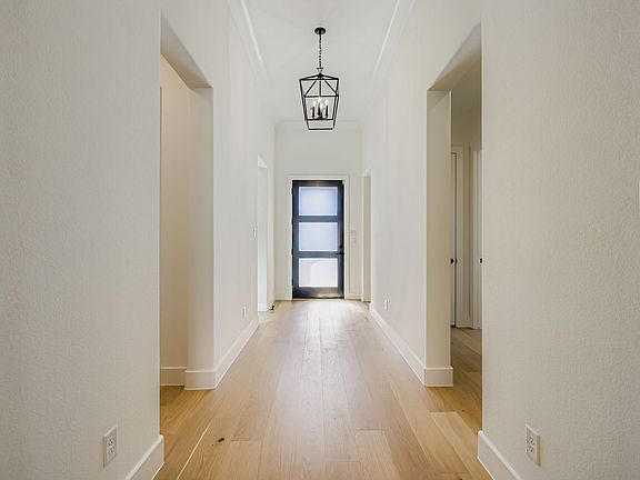 Plan 1631 Entry Representative Image