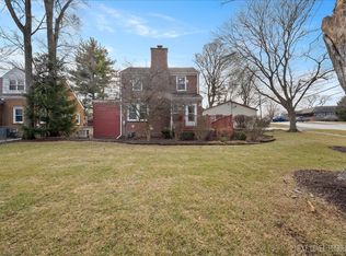 28W501 Batavia Rd, Warrenville, IL 60555