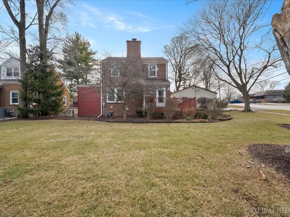 28W501 Batavia Rd, Warrenville, IL 60555