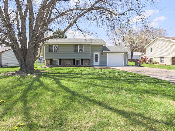 2nd image of 122 Charles Dr