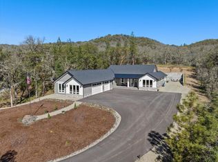 7064 Old Stage Rd, Central Point, OR 97502